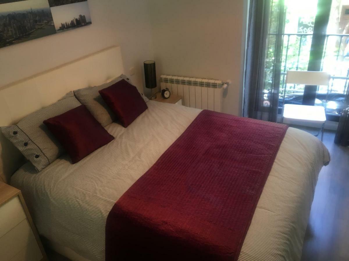 Moderno Apart Centro Мадрид Екстериор снимка