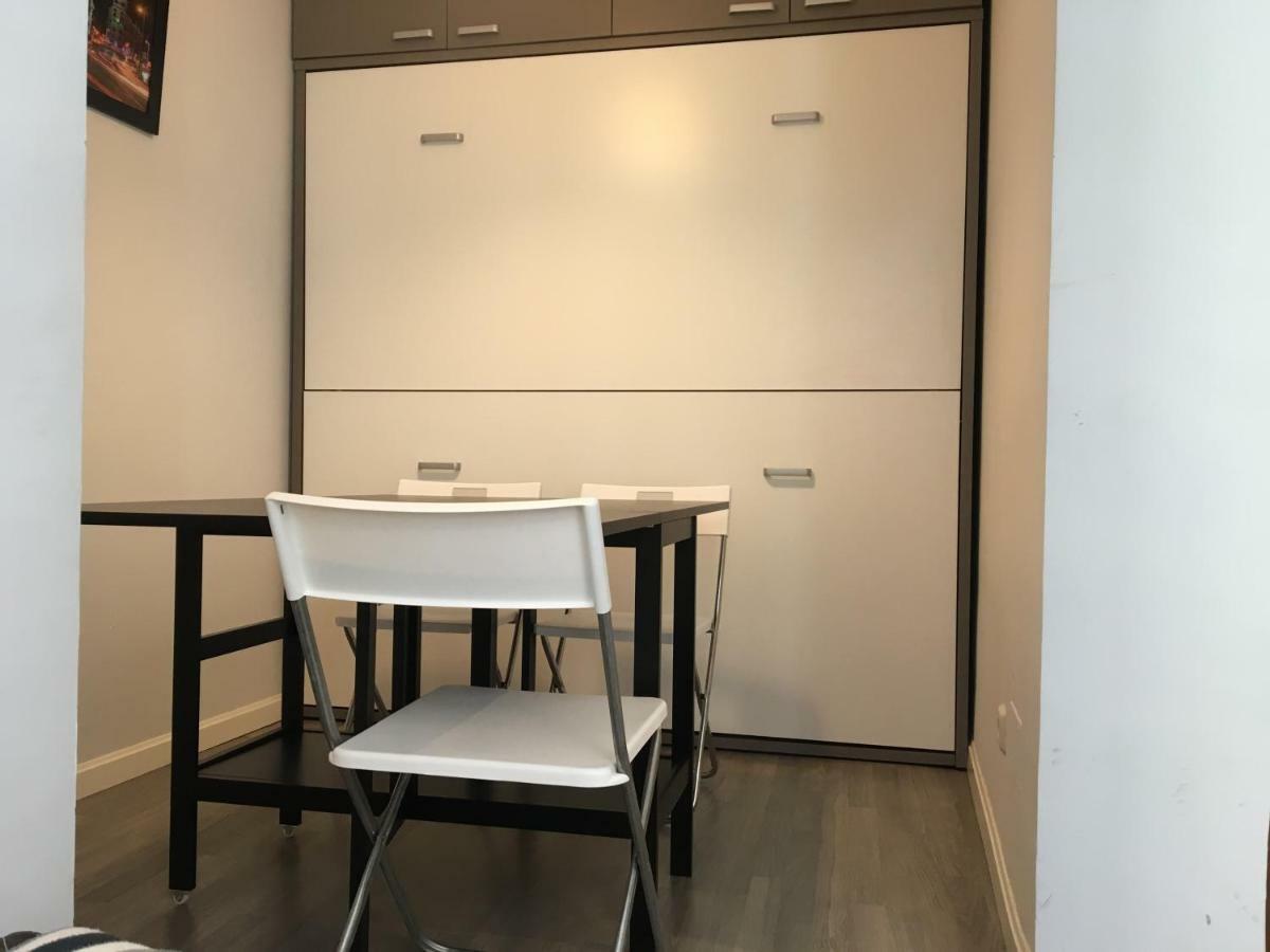 Moderno Apart Centro Мадрид Екстериор снимка