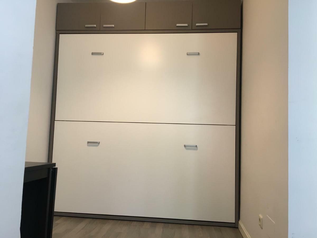 Moderno Apart Centro Мадрид Екстериор снимка