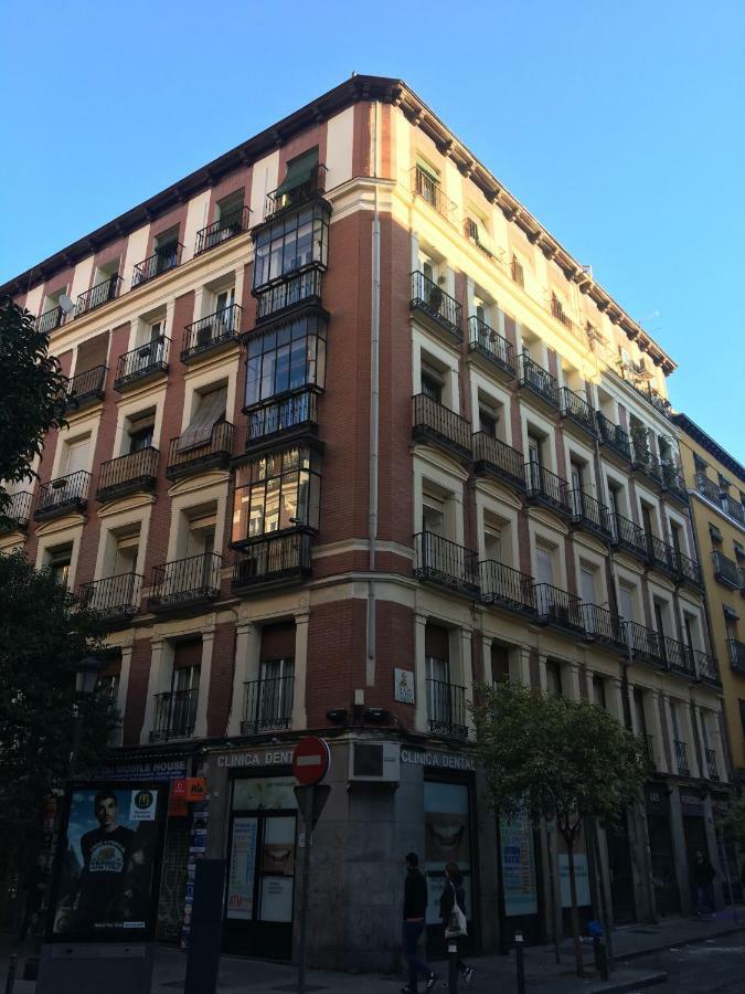 Moderno Apart Centro Мадрид Екстериор снимка