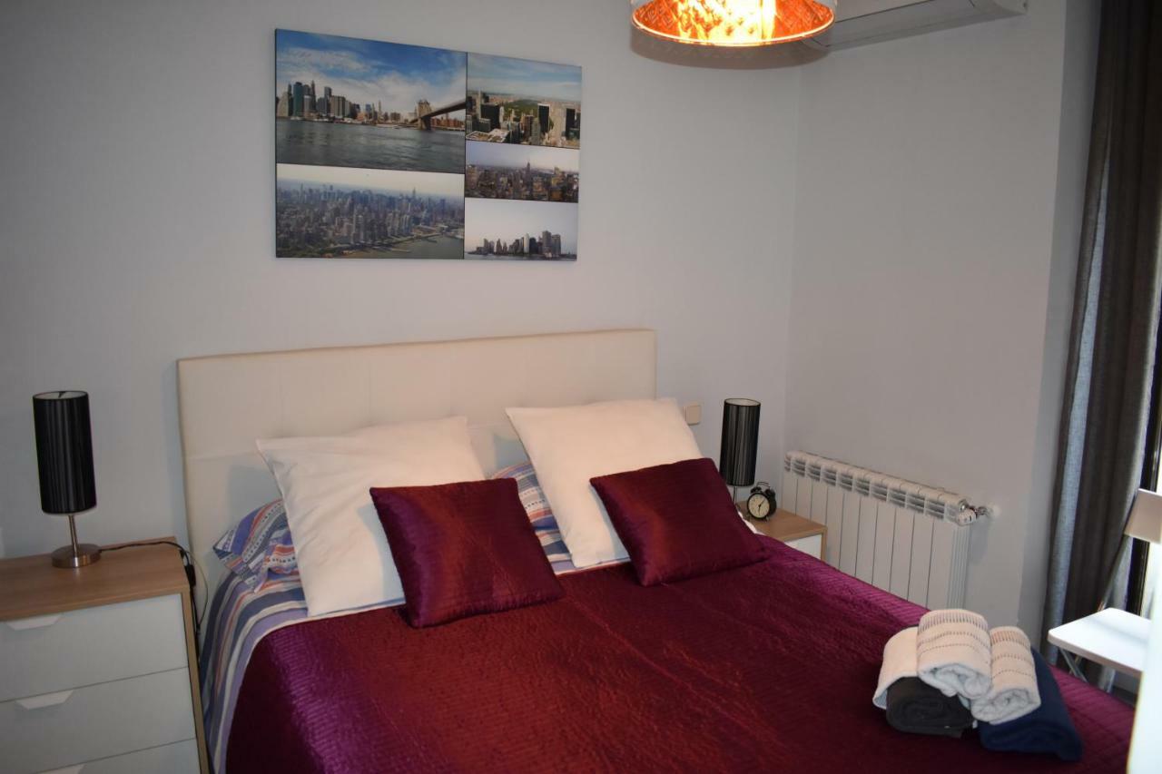 Moderno Apart Centro Мадрид Екстериор снимка