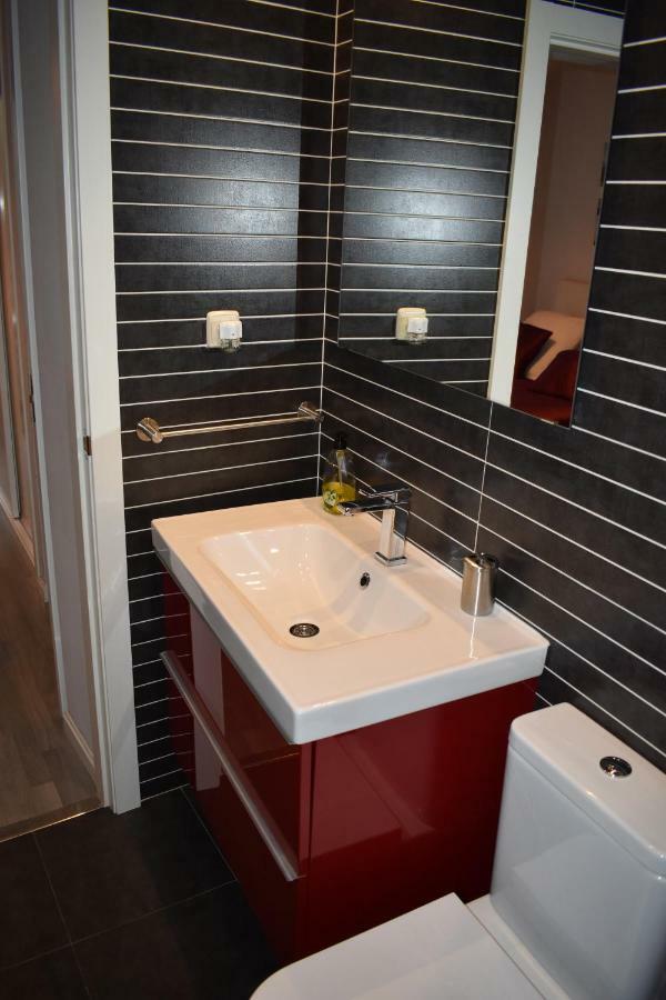 Moderno Apart Centro Мадрид Екстериор снимка