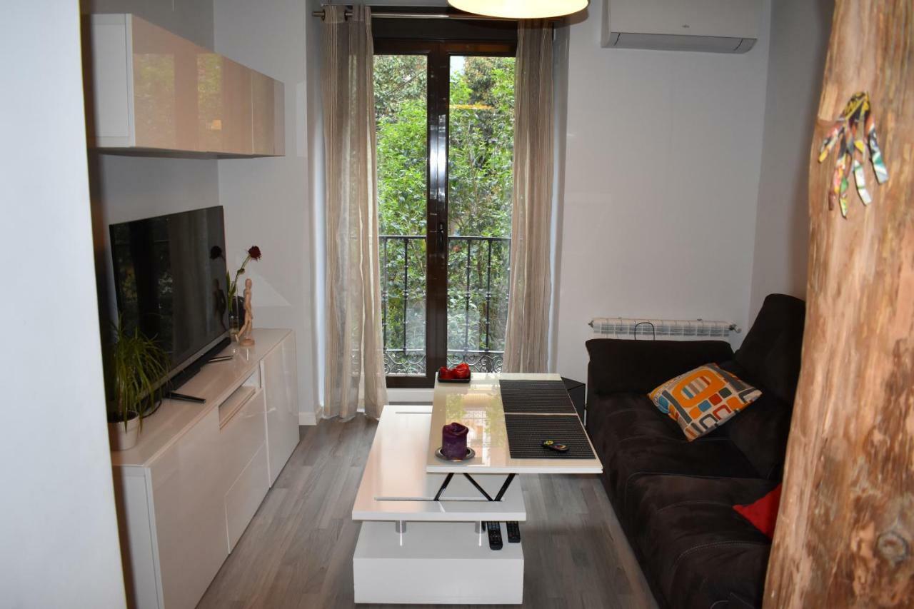 Moderno Apart Centro Мадрид Екстериор снимка